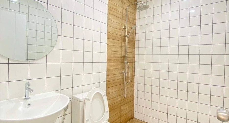 For sale 3 bedrooms townhouse in Mueang Pathum Thani, Pathum Thani