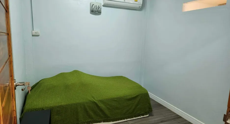 Casa adosada en venta de 6 habitaciones en Mueang Phetchaburi, Phetchaburi
