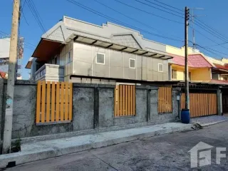 For sale 6 bedrooms townhouse in Mueang Phetchaburi, Phetchaburi