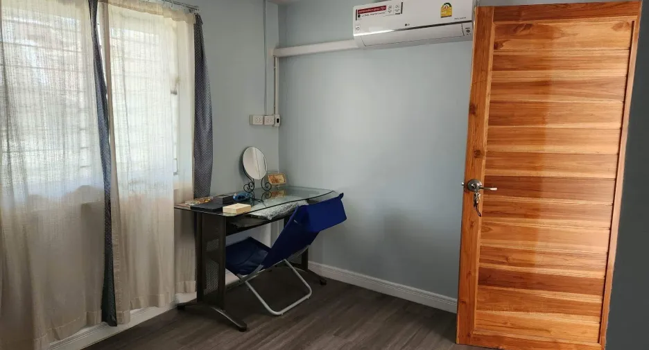 Casa adosada en venta de 6 habitaciones en Mueang Phetchaburi, Phetchaburi