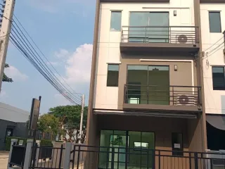 Аренда 3 спальни таунхаус в Bang Kruai, Нонтабури