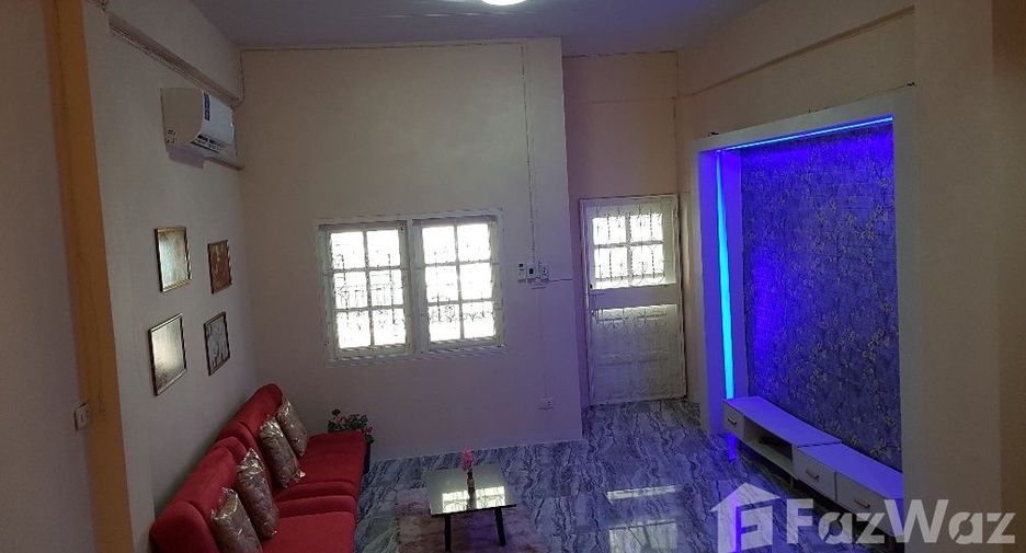 Продажа 5 спальни таунхаус в Bang Bua Thong, Нонтабури
