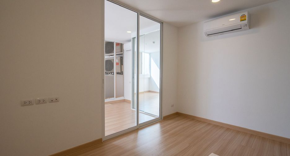 For sale studio condo in Bang Phlat, Bangkok