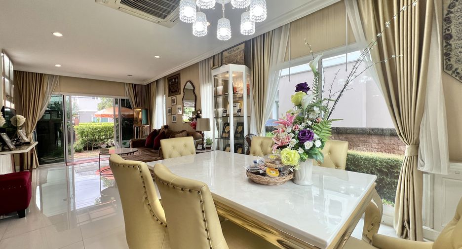 For sale 3 bedrooms house in Suan Luang, Bangkok