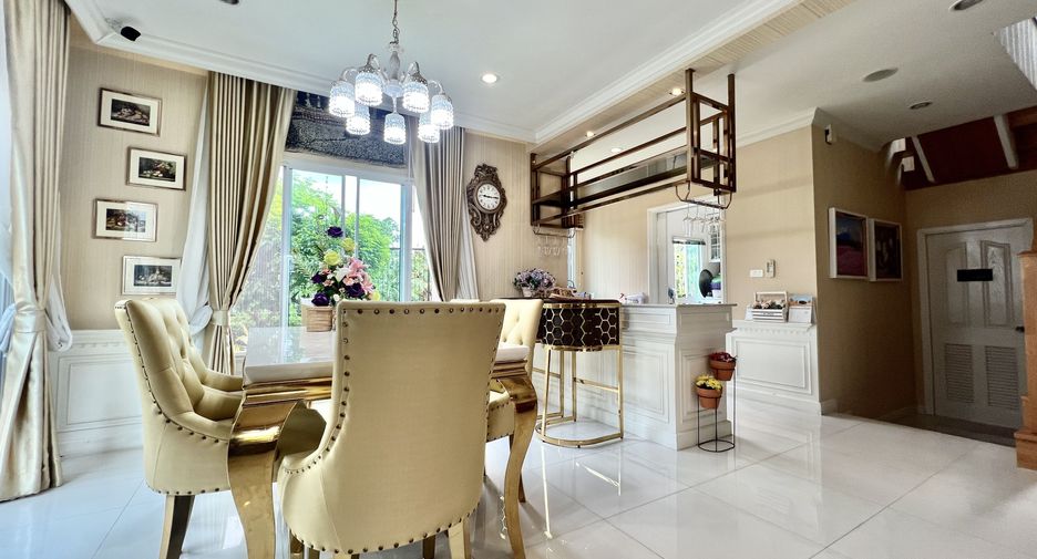For sale 3 bedrooms house in Suan Luang, Bangkok