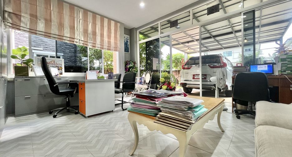 For sale 3 bedrooms house in Suan Luang, Bangkok