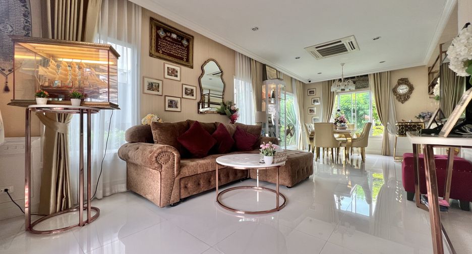 For sale 3 bedrooms house in Suan Luang, Bangkok