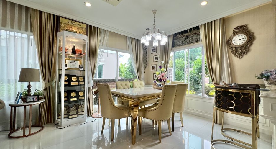 For sale 3 bedrooms house in Suan Luang, Bangkok