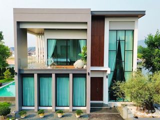 For sale 5 bedrooms villa in Mueang Chiang Rai, Chiang Rai