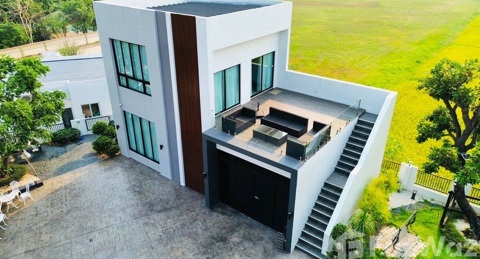 For sale 5 bedrooms villa in Mueang Chiang Rai, Chiang Rai
