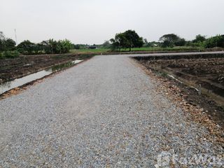 À vendre terrain à Nakhon Chai Si, Nakhon Pathom