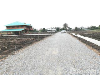 À vendre terrain à Nakhon Chai Si, Nakhon Pathom