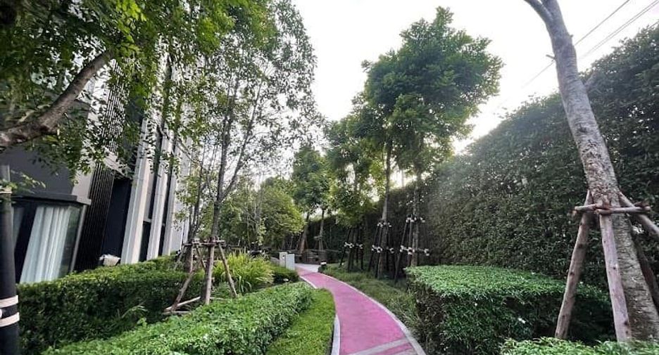 For sale 1 bed condo in Suan Luang, Bangkok