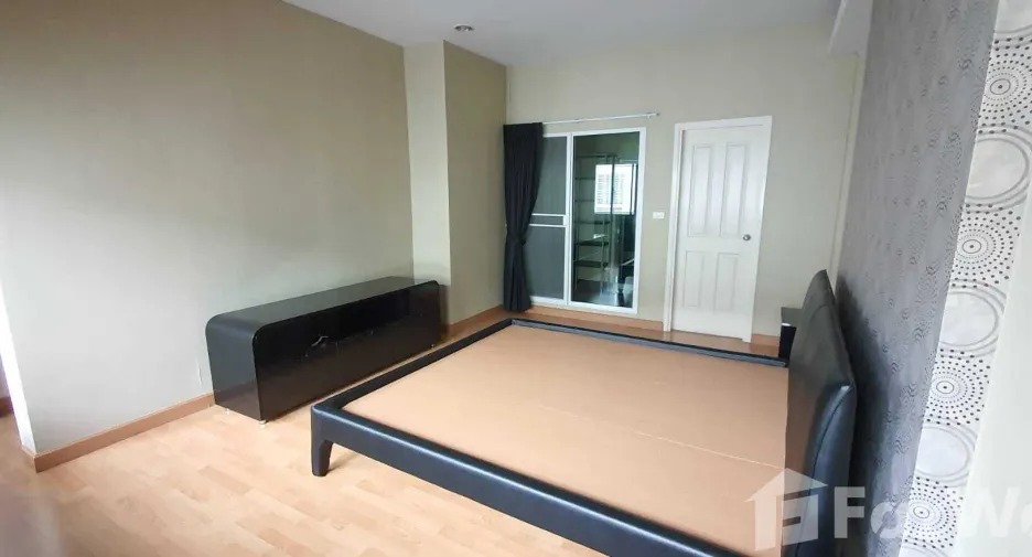 For sale 3 bedrooms house in Bueng Kum, Bangkok