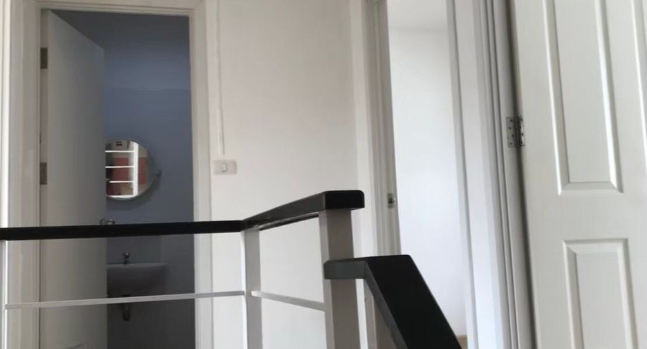 For sale 3 bedrooms townhouse in Mueang Pathum Thani, Pathum Thani