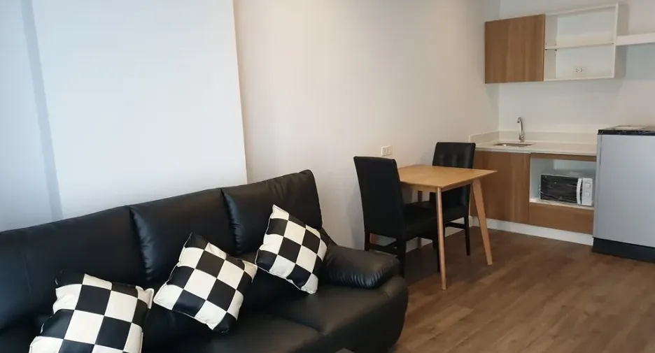 For sale 1 bed condo in Mueang Rayong, Rayong