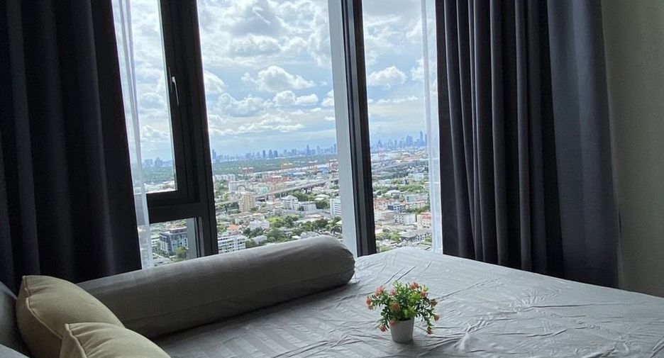 For sale 1 bed condo in Phra Khanong, Bangkok