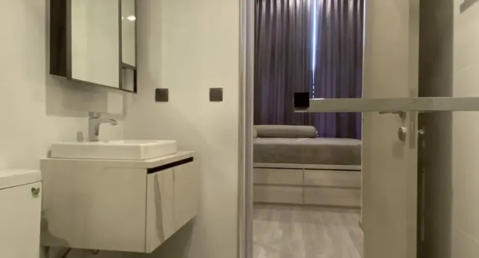 For sale 1 bed condo in Phra Khanong, Bangkok