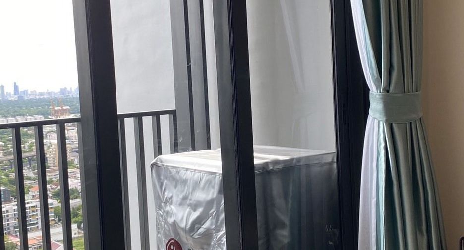 For sale 1 bed condo in Phra Khanong, Bangkok