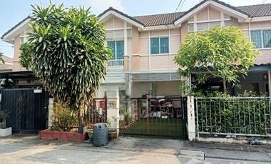 Casa adosada en venta de 3 habitaciones en Mueang Nonthaburi, Nonthaburi