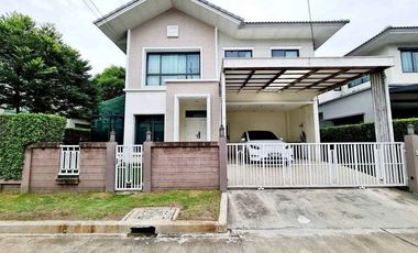 For rent 3 bedrooms house in Mueang Pathum Thani, Pathum Thani