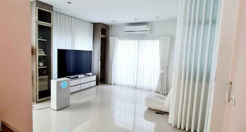 Haus zur Miete mit 3 Zimmer in Mueang Pathum Thani, Pathum Thani