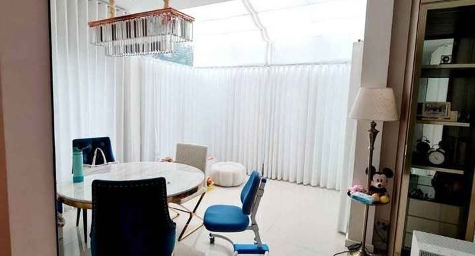 Haus zur Miete mit 3 Zimmer in Mueang Pathum Thani, Pathum Thani