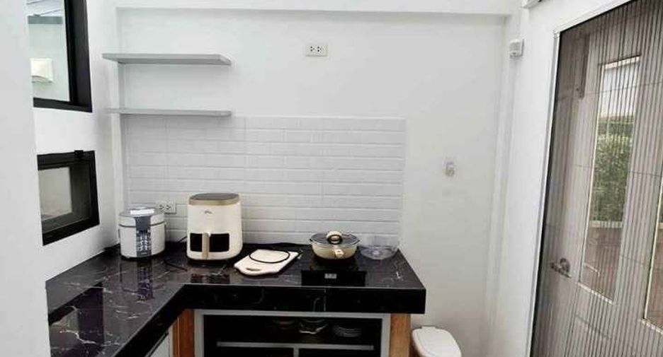 Haus zur Miete mit 3 Zimmer in Mueang Pathum Thani, Pathum Thani