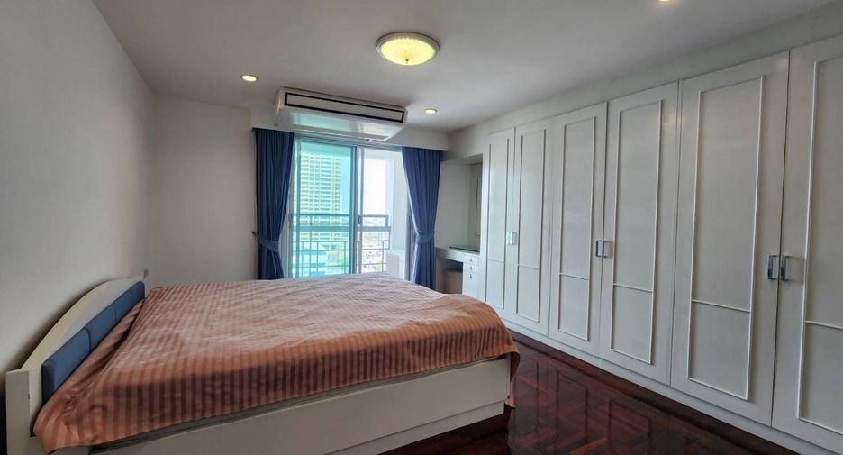 For sale and for rent 2 bedrooms condo in Watthana, Bangkok