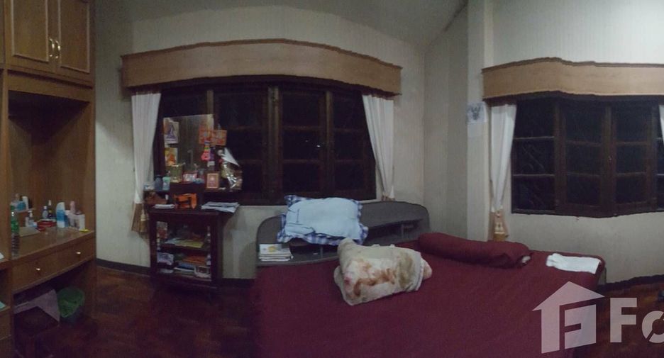 For sale 4 bedrooms house in Mueang Chiang Rai, Chiang Rai