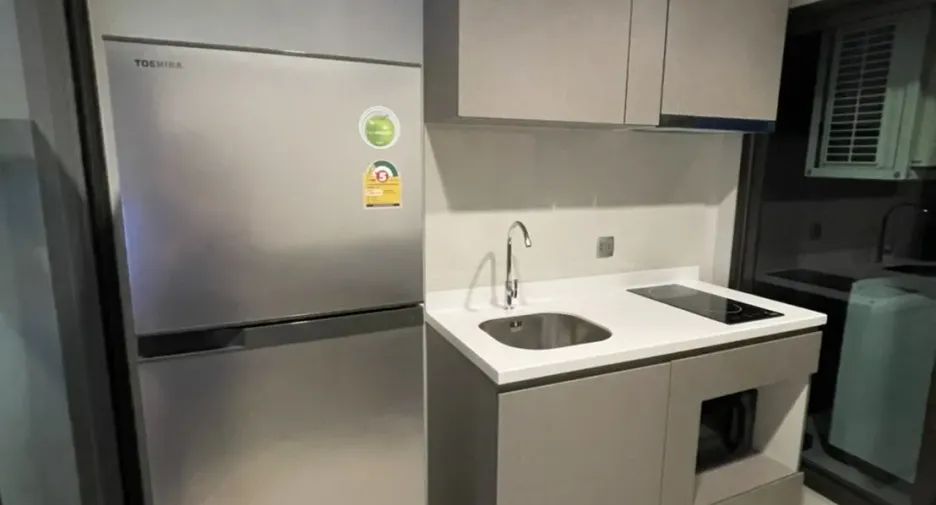 For sale and for rent 1 bed condo in Huai Khwang, Bangkok
