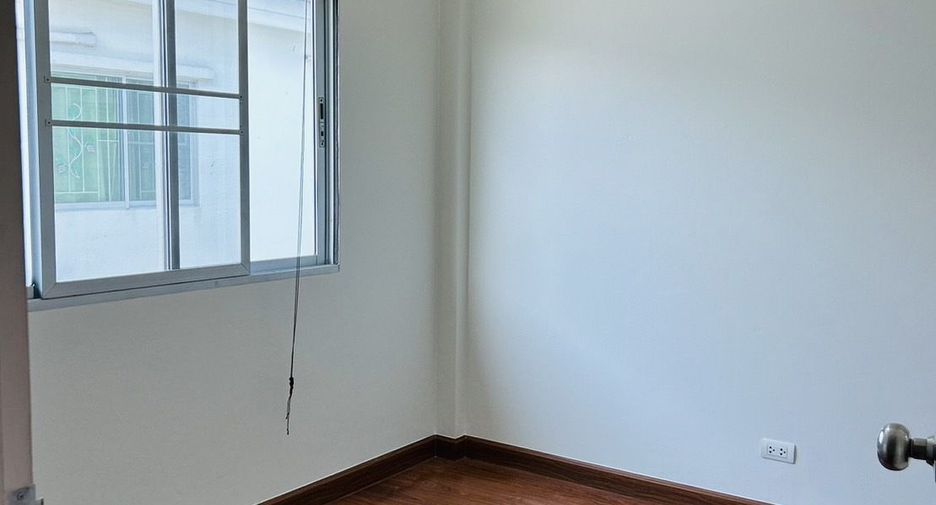 For sale 3 bedrooms townhouse in Bang Bua Thong, Nonthaburi