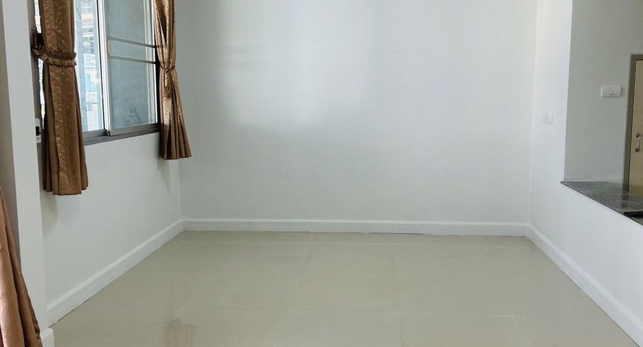 For sale 3 bedrooms townhouse in Bang Bua Thong, Nonthaburi