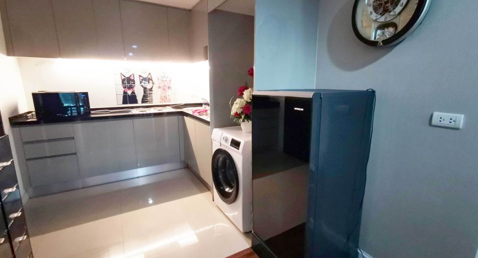 Condo en alquiler y en venta de 2 habitaciones en Huai Khwang, Bangkok