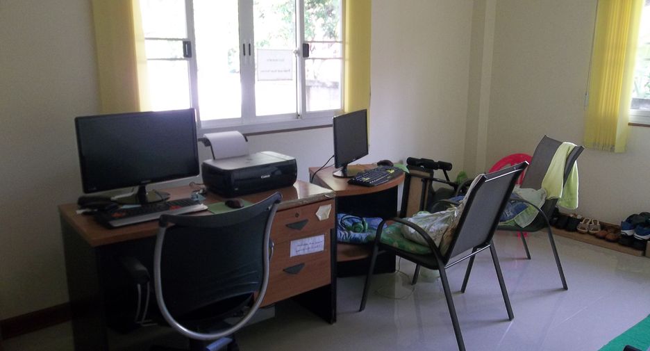 For sale 3 bedrooms house in Huai Mek, Kalasin