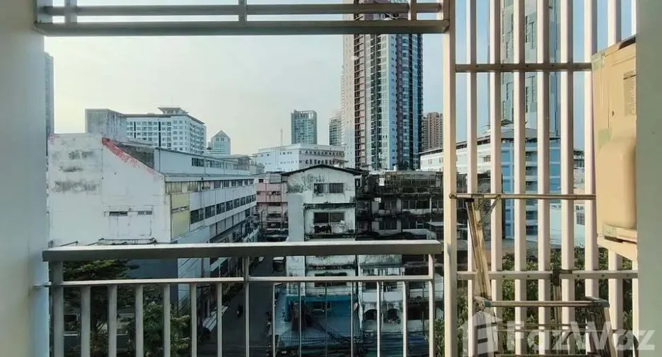 ขาย และ ให้เช่า 2 ห้องนอน คอนโด ใน คลองเตย, กรุงเทพฯ