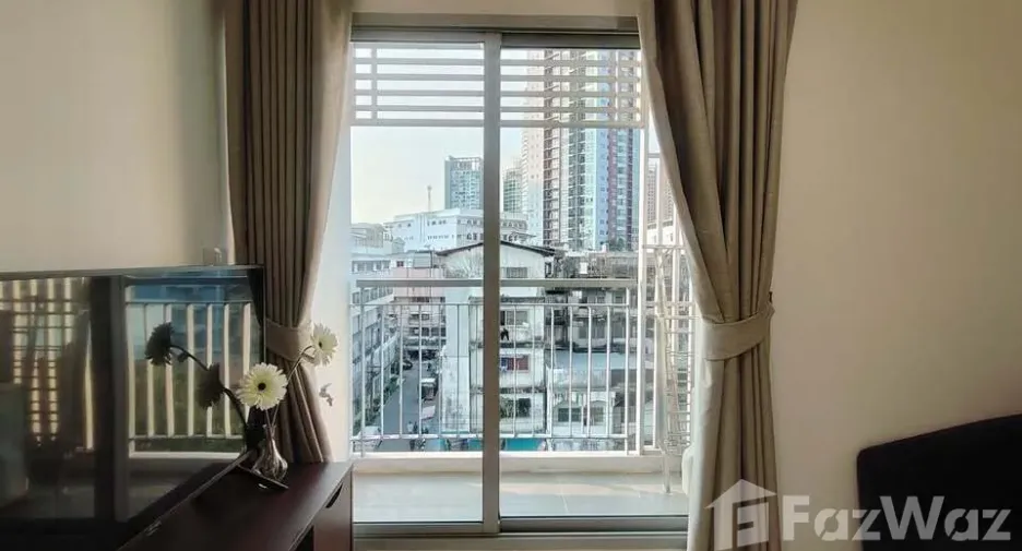 ขาย และ ให้เช่า 2 ห้องนอน คอนโด ใน คลองเตย, กรุงเทพฯ