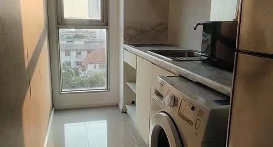 ขาย และ ให้เช่า 2 ห้องนอน คอนโด ใน คลองเตย, กรุงเทพฯ