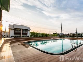 For sale 4 bedrooms house in Ban Bueng, Chonburi