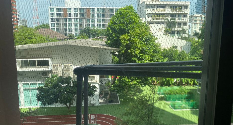 For sale 2 bedrooms condo in Phaya Thai, Bangkok