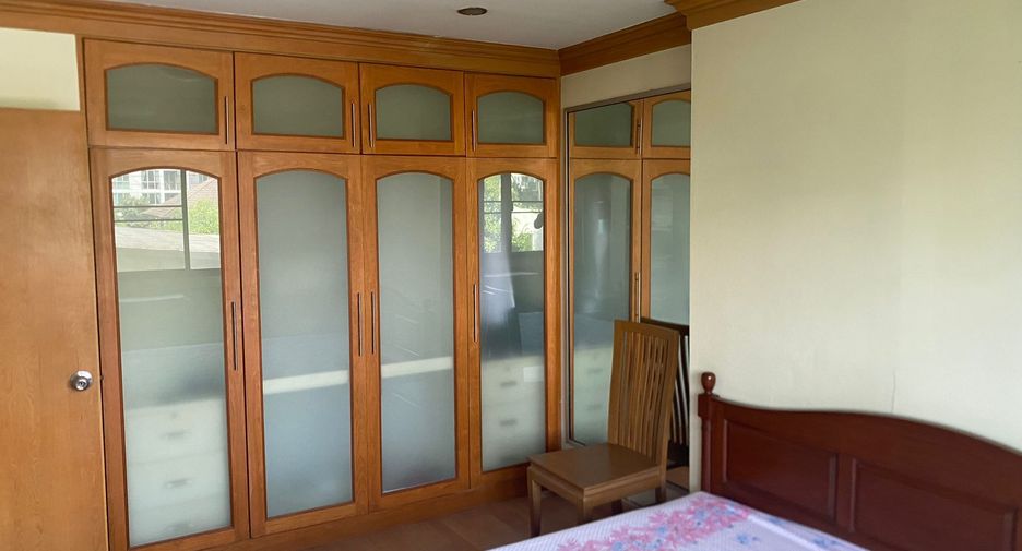 For sale 2 bedrooms condo in Phaya Thai, Bangkok