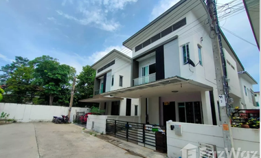 À vendre 3 chambres maison à Bang Khun Thian, Bangkok