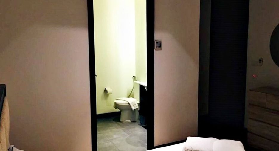 For sale 2 bedrooms condo in Yan Nawa, Bangkok