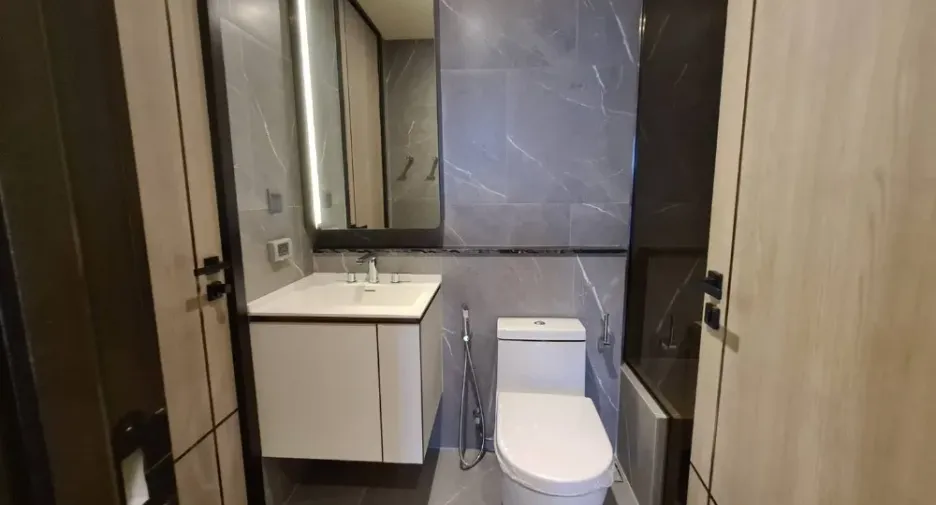 Wohnung zum Kauf und zur Miete mit 2 Zimmer in Watthana, Bangkok