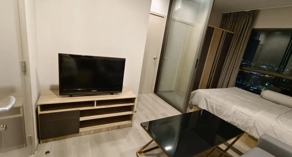 For sale and for rent studio condo in Mueang Nonthaburi, Nonthaburi