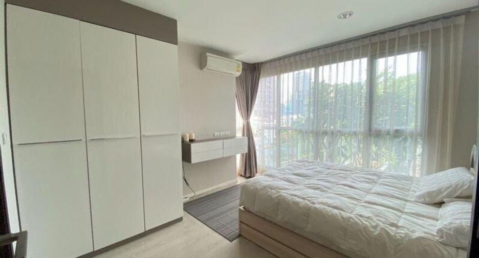 For sale 2 bedrooms condo in Sathon, Bangkok