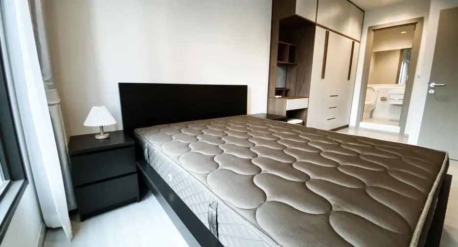 For sale and for rent 2 bedrooms condo in Huai Khwang, Bangkok