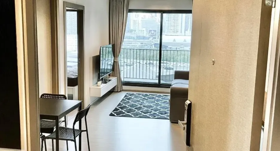For sale and for rent 2 bedrooms condo in Huai Khwang, Bangkok