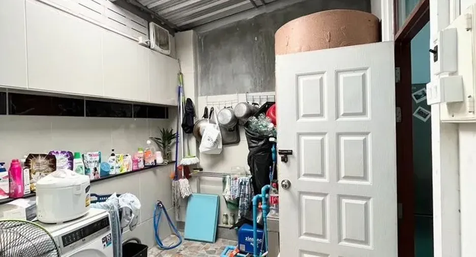 À vendre 3 chambres maison de ville à Mueang Nonthaburi, Nonthaburi