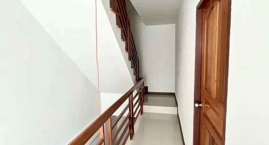 À vendre 3 chambres maison de ville à Mueang Nonthaburi, Nonthaburi